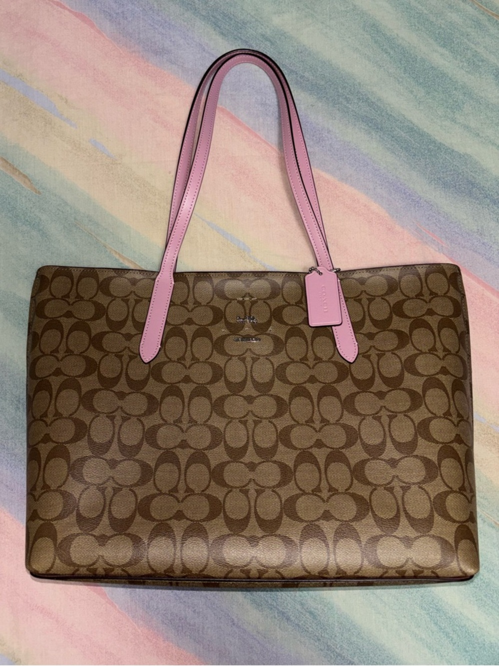 Coach city tote bag in signature Tan / pink